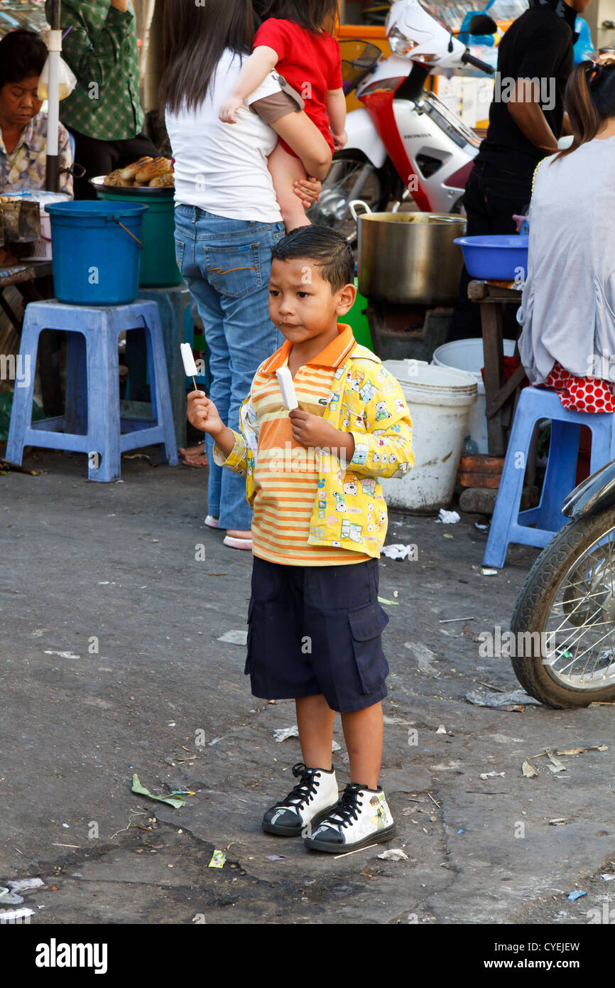 Little Boy in the Street in Phnom Penh, Cambodia Stock Photo - Alamy