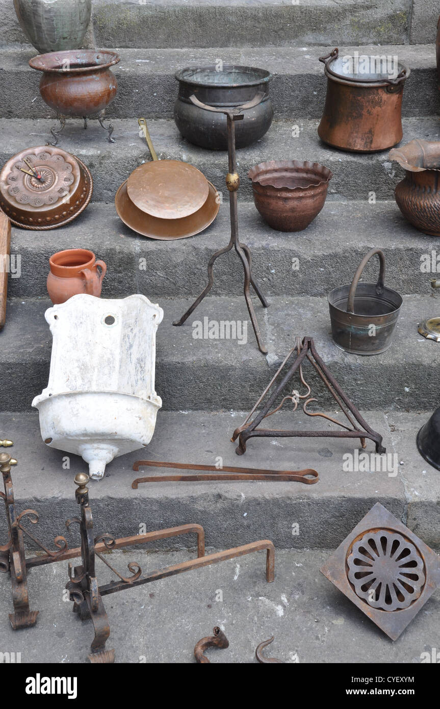 Decorative copper vessels hi-res stock photography and images - Alamy