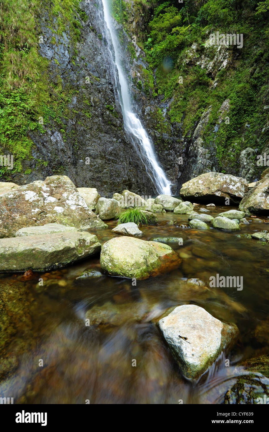 Cascade high hi-res stock photography and images - Alamy