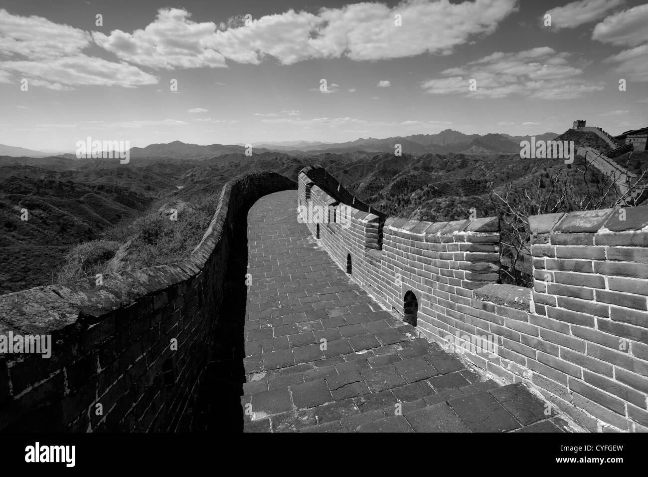 Black and White image of The Great Wall of China near Jinshanling ...