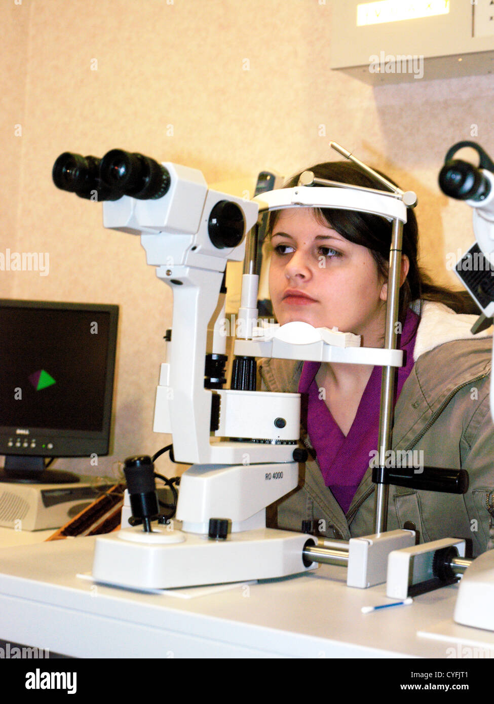 Measuring Eyes for Contact Lenses Stock Photo Alamy