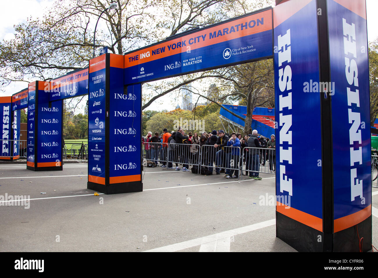 Marathon Finish High Resolution Stock Photography and Images Alamy