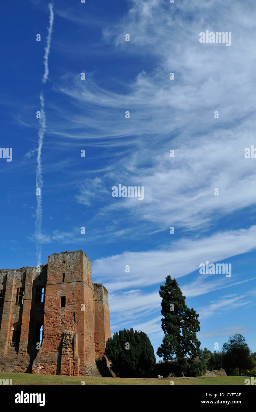 Kenilworth Castle with the dramatic backdrop of mid-summer clouds. Stock Photo