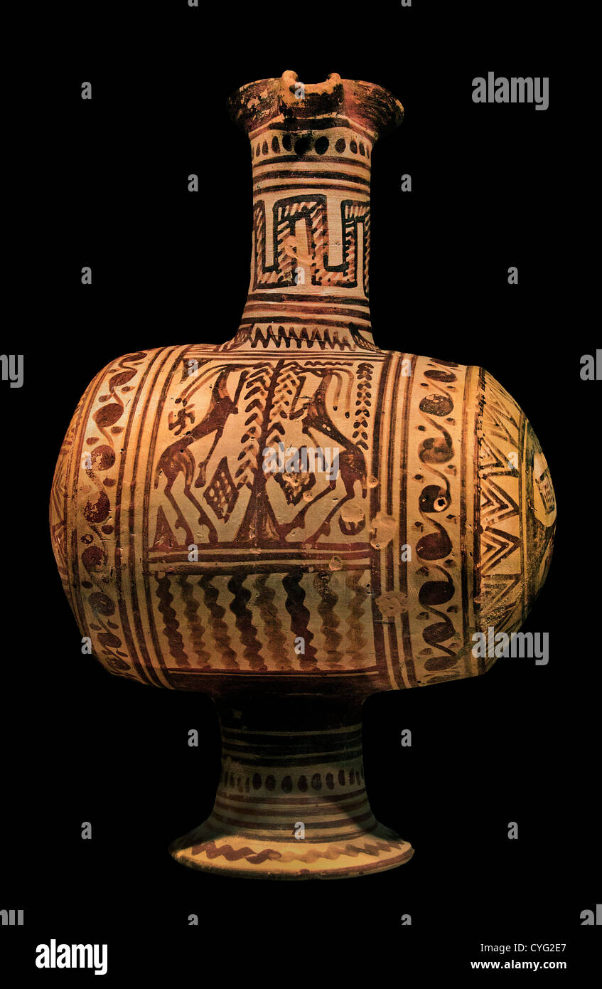 Terracotta barrel shaped oinochoe jug Geometric 725–700 BC Etruscan Italo 33.5 cm Vase  Etruria Italy Italian Tuscany Stock Photo