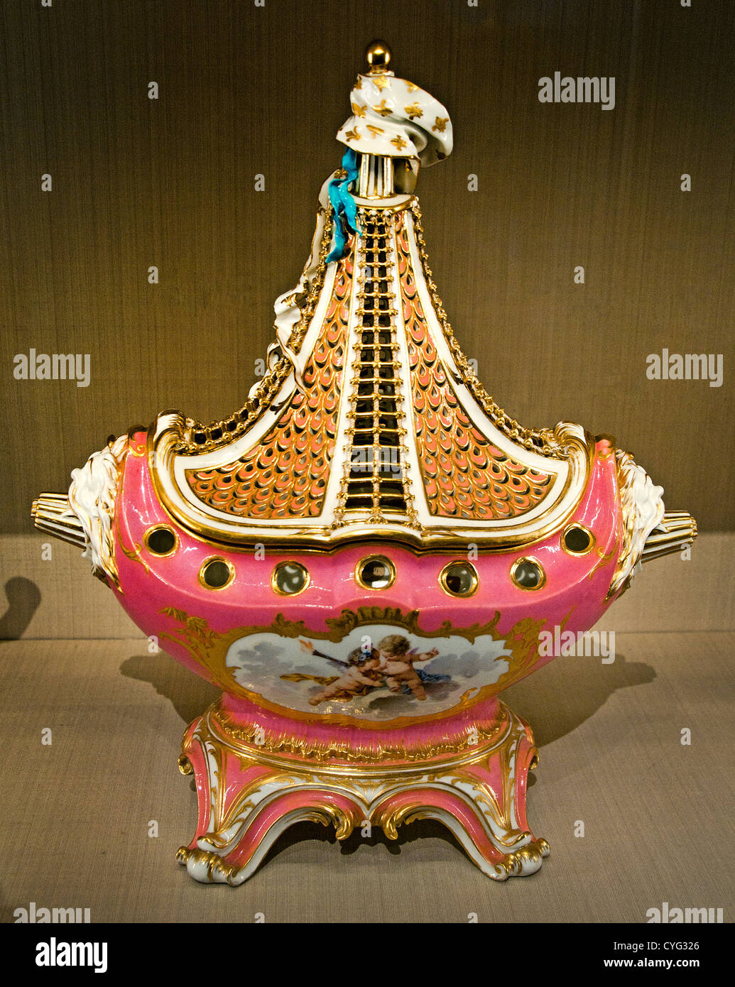 Potpourri Vase Sèvres Manufactory by Jean Claude Duplessis 1758 Ceramic