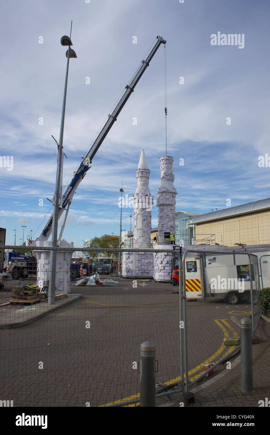 Christmas arrives by crane at Cribbs Causeway Bristol Stock Photo Alamy