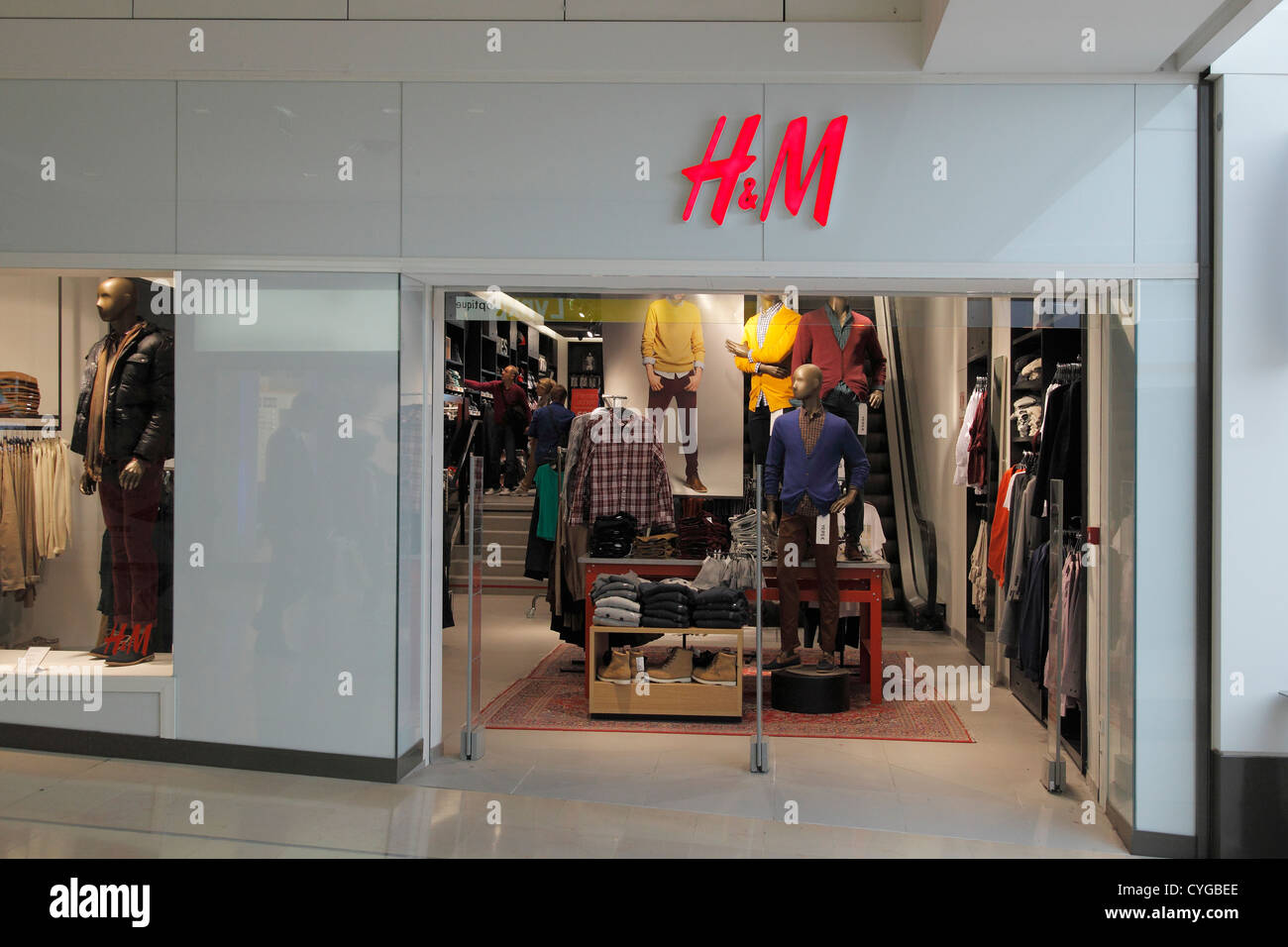 H&M - Hennes&Mauritz in Paris Stock Photo