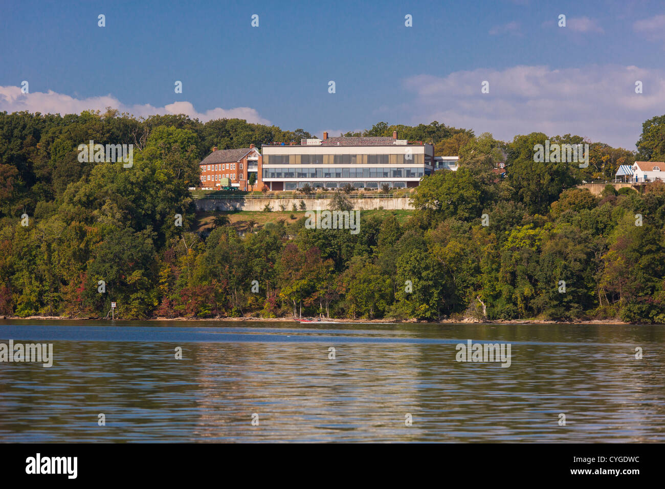 FORT BELVOIR, VIRGINIA, USA - Fort Belvoir Officers' Club on the Potomac River. Stock Photo