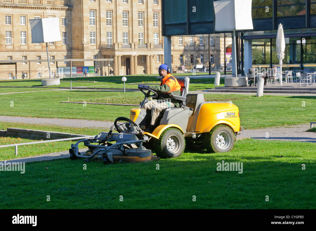 Professional commercial lawn mower Stock Photo Alamy
