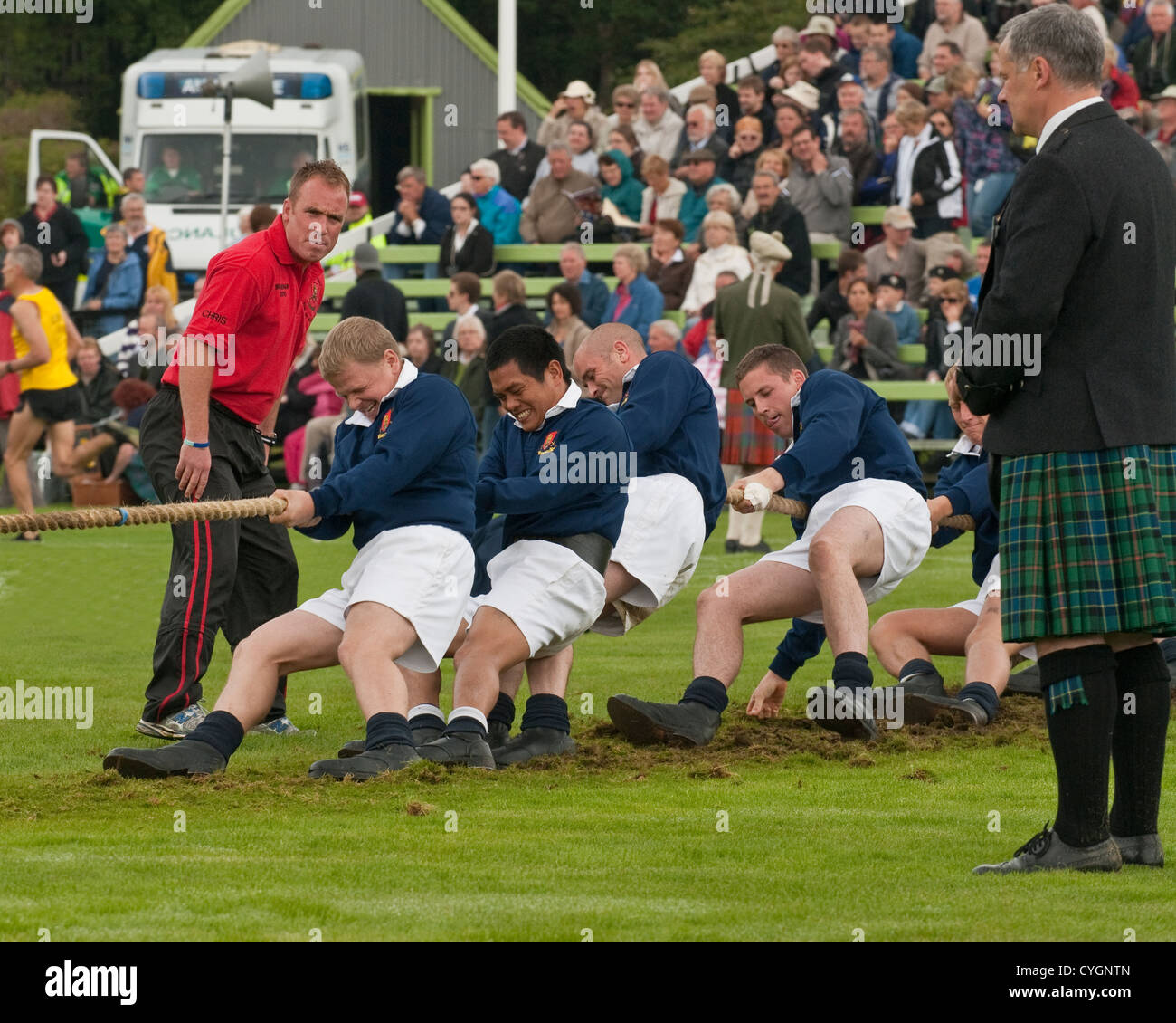 Teams taking part in a "Tug of War" event at a Scottish Highland Games Stock Photo
