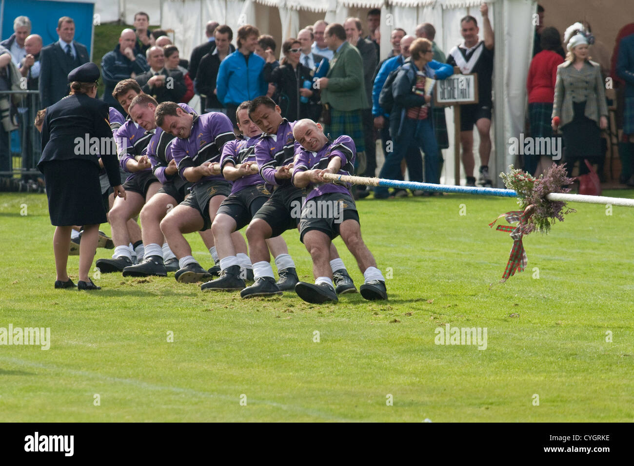 Team taking part in a 'Tug of War' event at a Scottish Highland Games Stock Photo