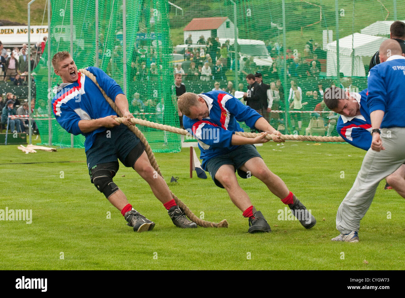 Teams taking part in a 'Tug of War' event at a Scottish Highland Games Stock Photo