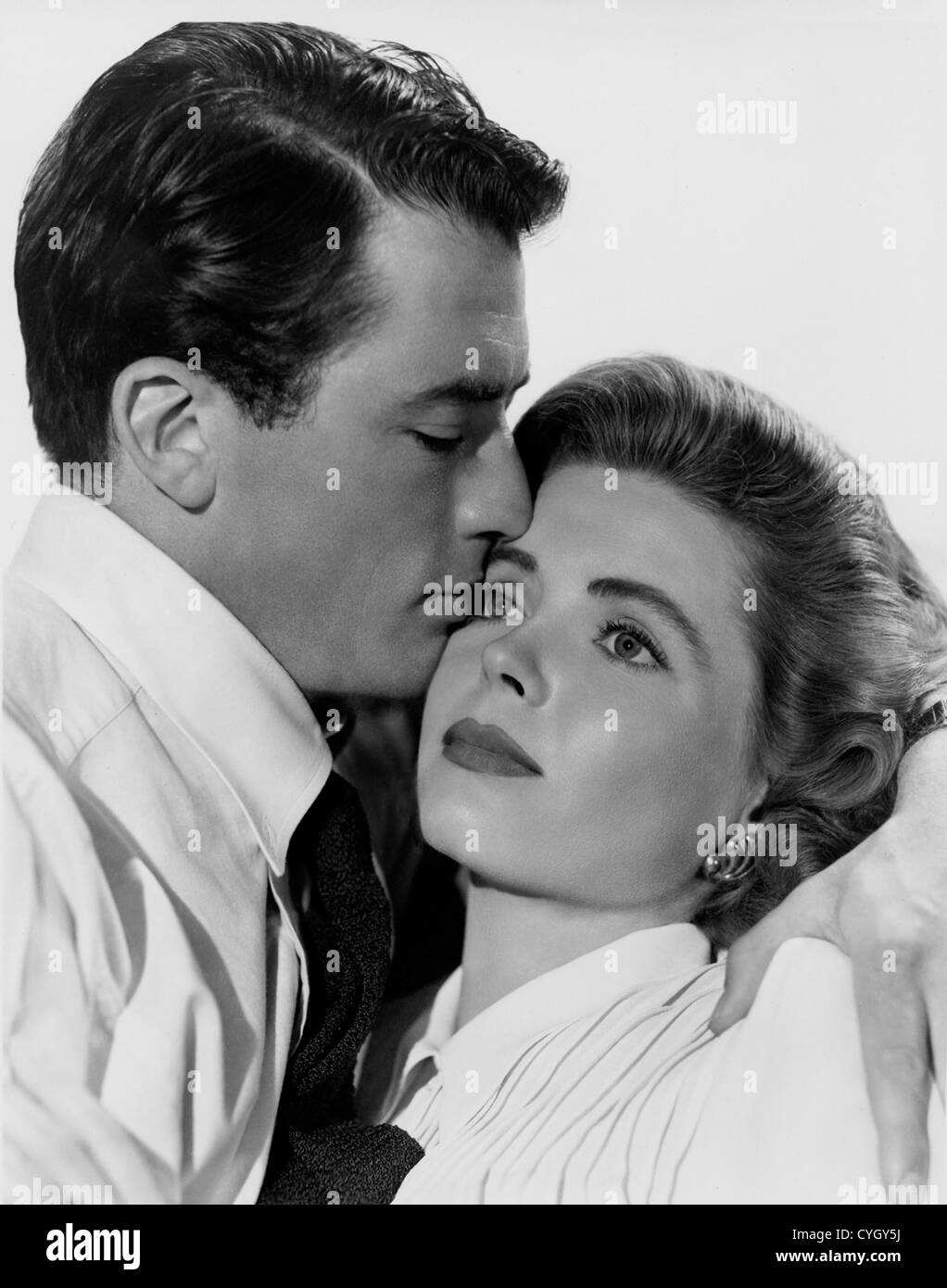 Gregory Peck; Dorothy McGuire Gentleman's Agreement 1947 Director: Elia Kazan Stock Photo