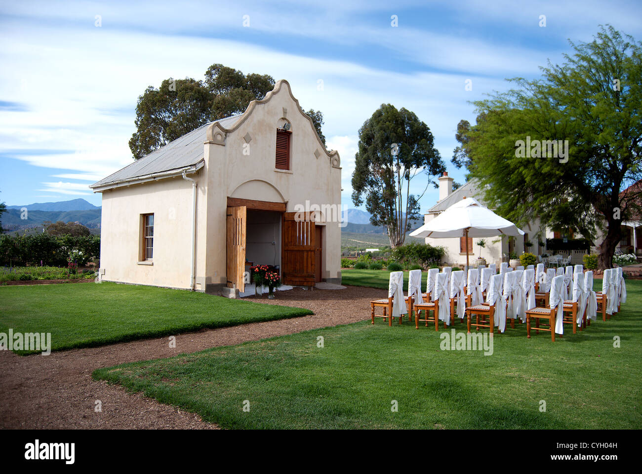 African wedding church hi-res stock photography and images - Alamy