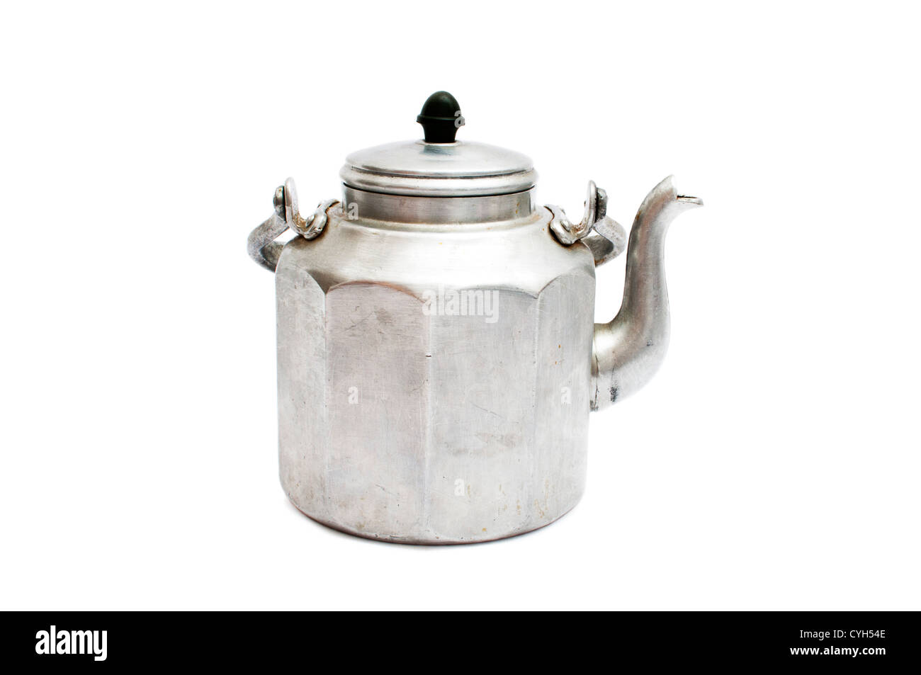 https://c8.alamy.com/comp/CYH54E/old-teapot-isolated-on-white-background-CYH54E.jpg