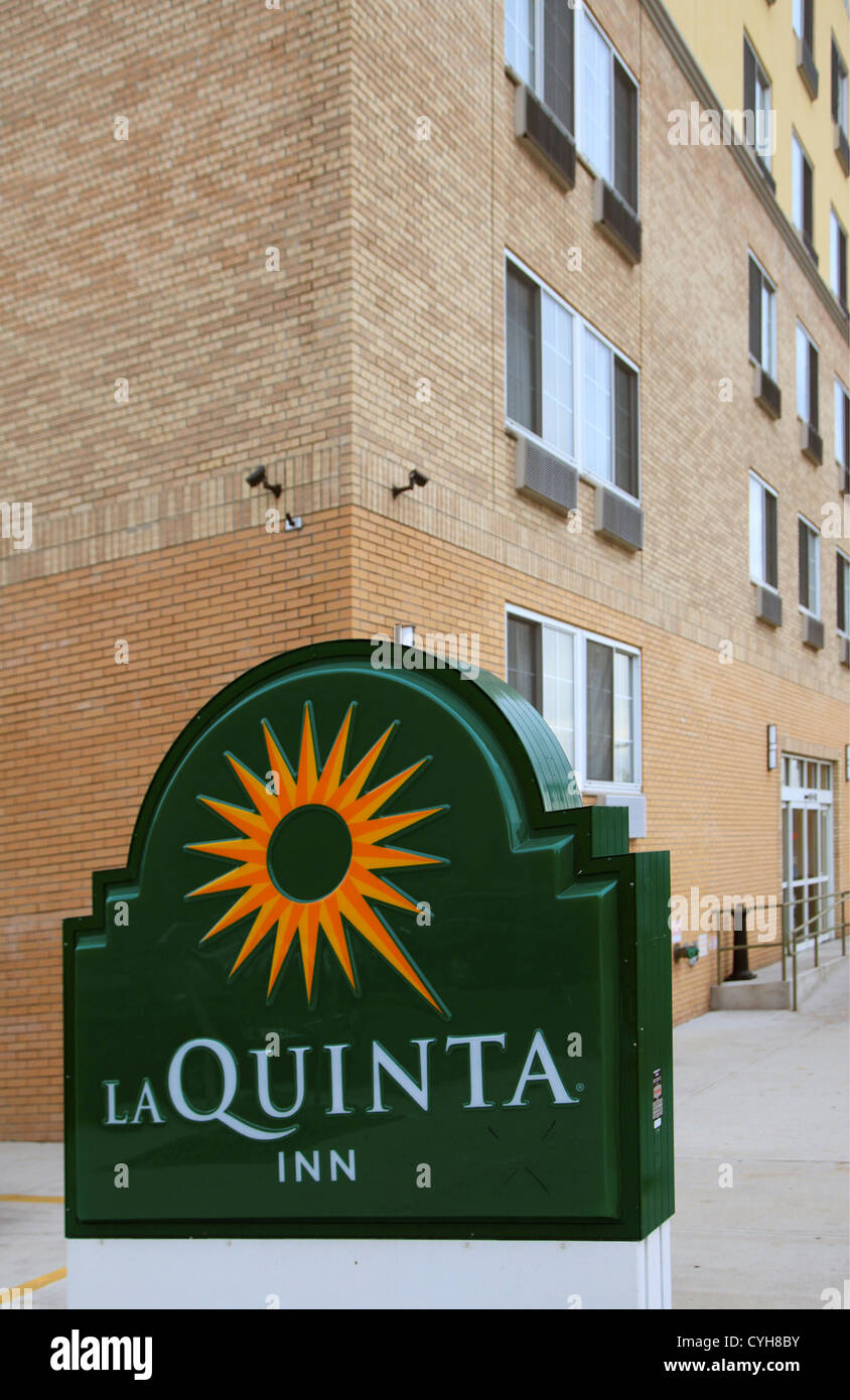 LaQuinta inn in Brooklyn New York Stock Photo Alamy