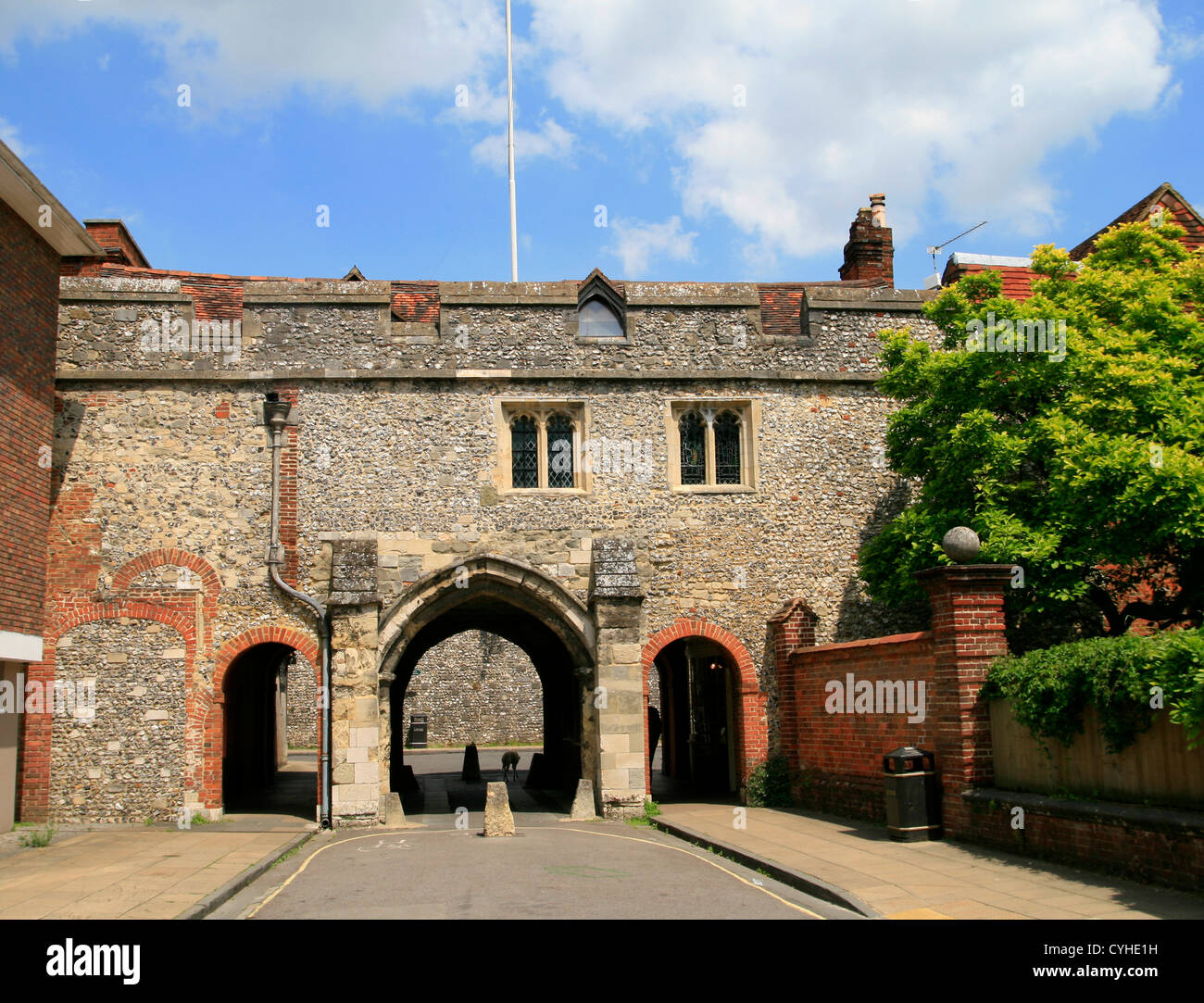 The kings gate hires stock photography and images Alamy