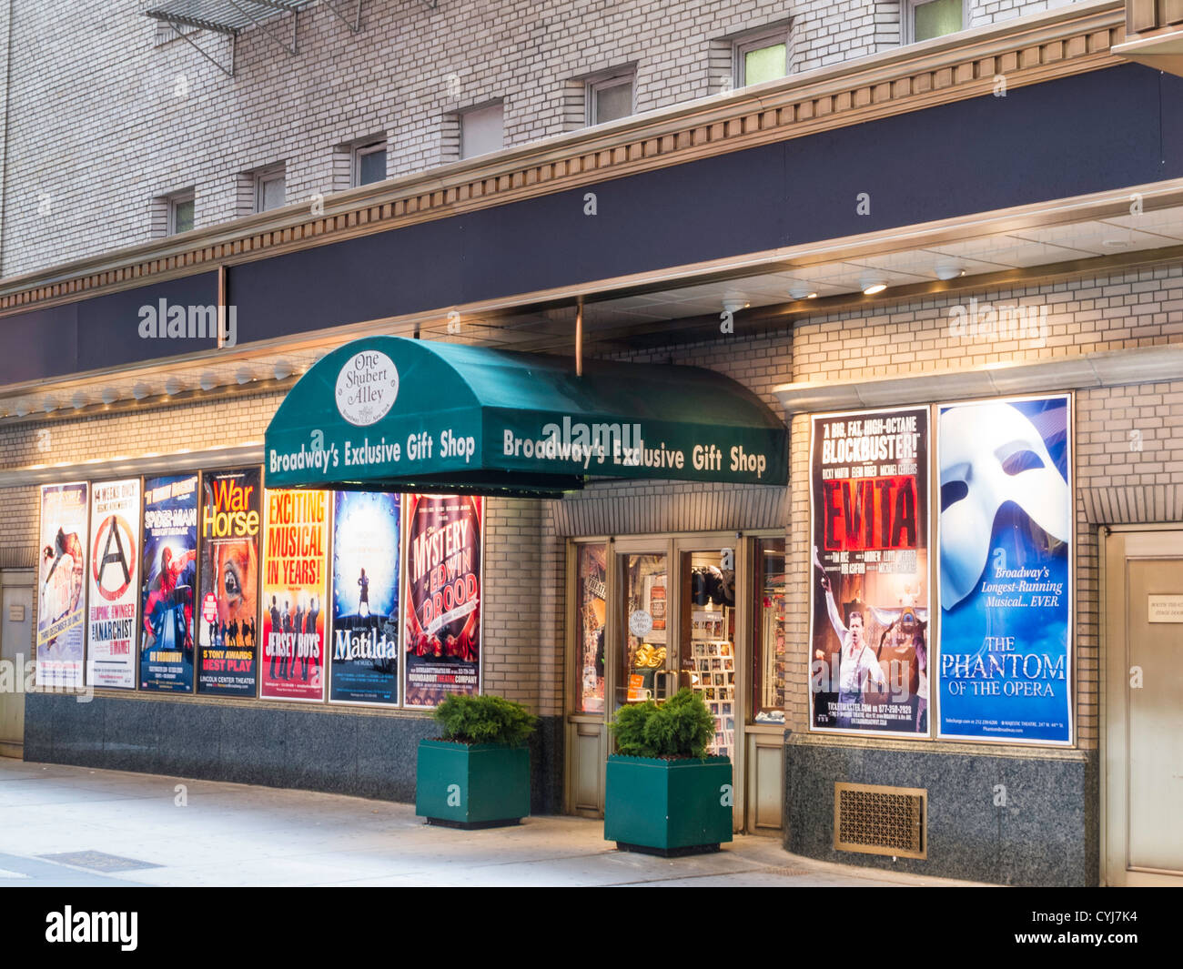 Broadway Show Posters and Gift Shop, Shubert Alley, Times Square, NYC