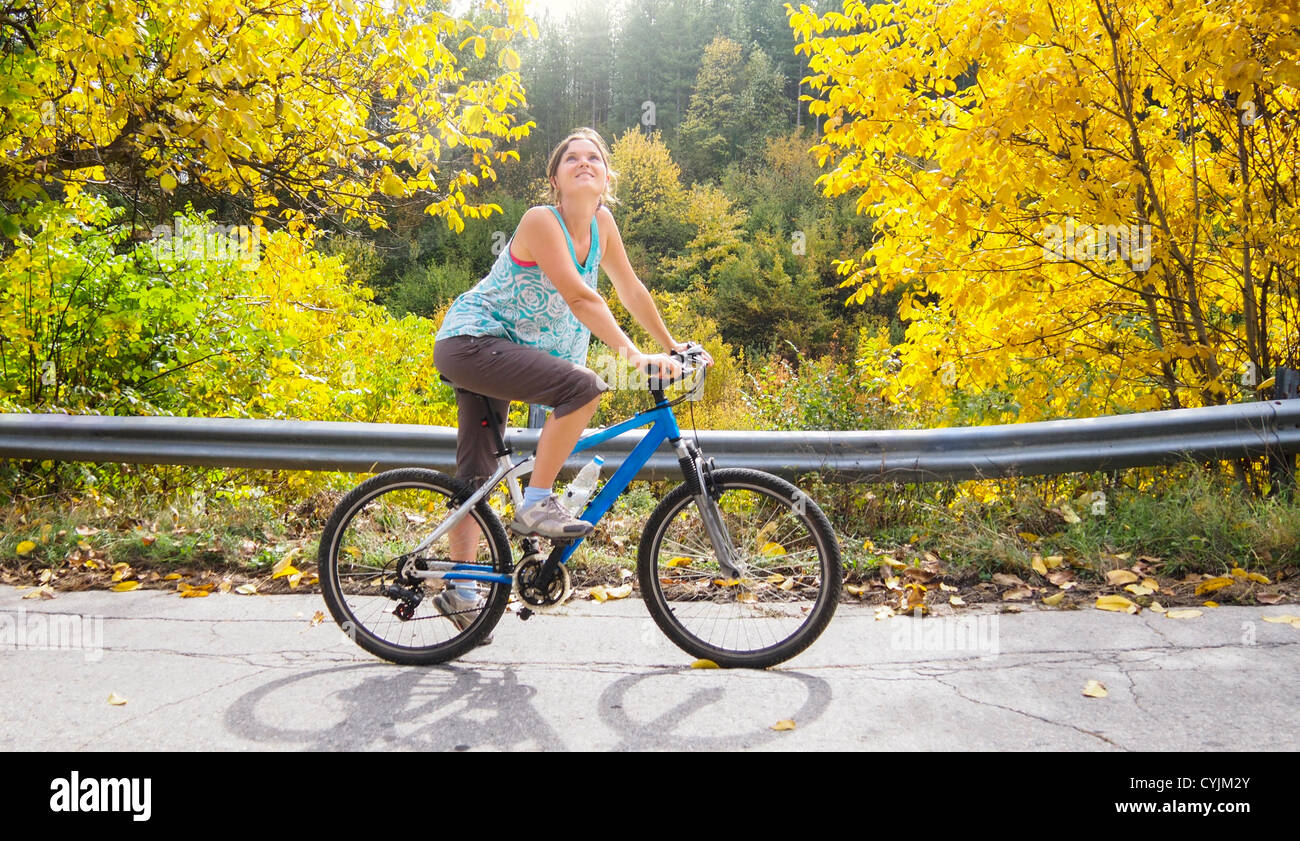 beautiful girl cycle