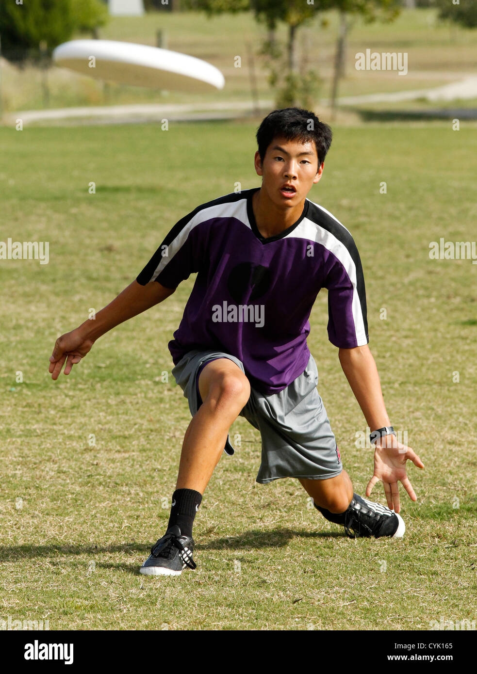 Frisbee Teen High Resolution Stock Photography and Images - Alamy