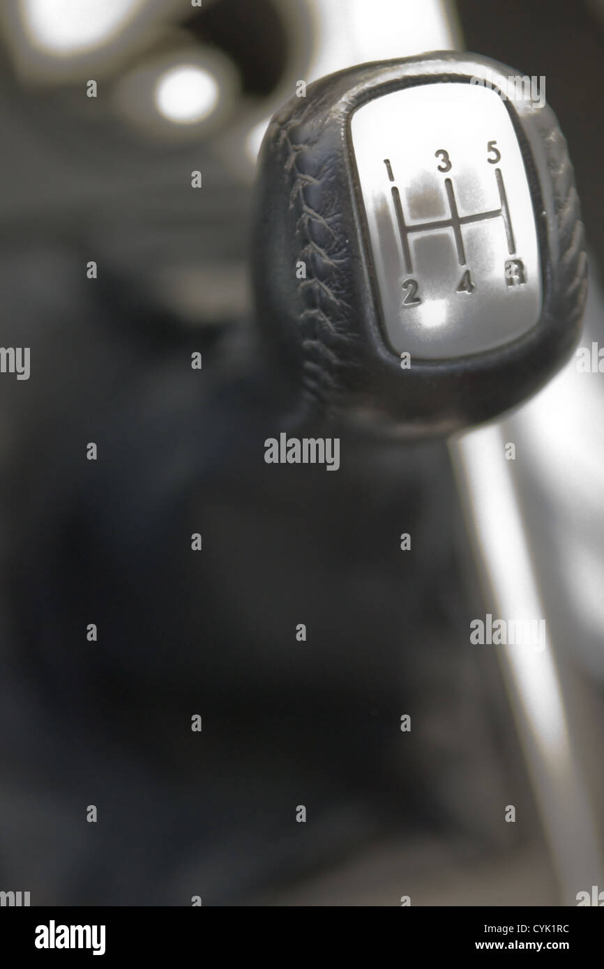 Car manual 2024 gear shift knob