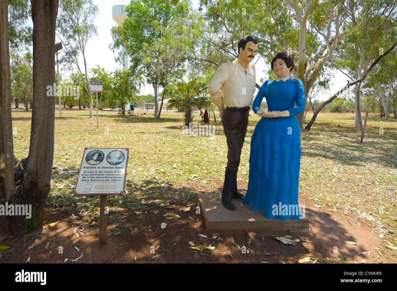 Statues of Jeannie and Aeneas Gunn, Mataranka, Northern Territory, Australia Stock Photo