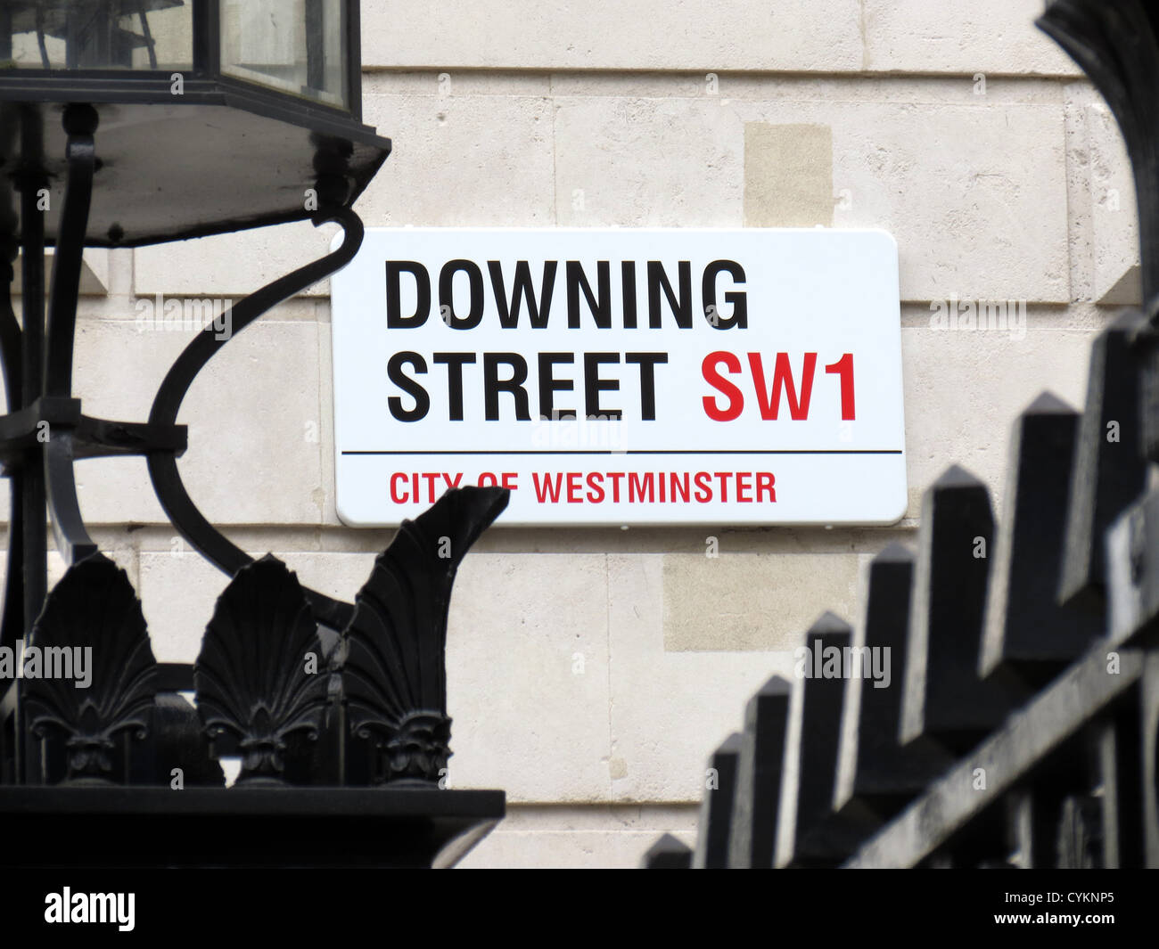 DOWNING STREET ROAD SIGN LONDON Stock Photo - Alamy