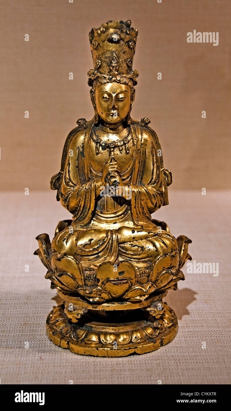 Buddha Vairocana Dari Liao dynasty 11th century China Medium Gilt bronze 22cm  Sculpture Stock Photo