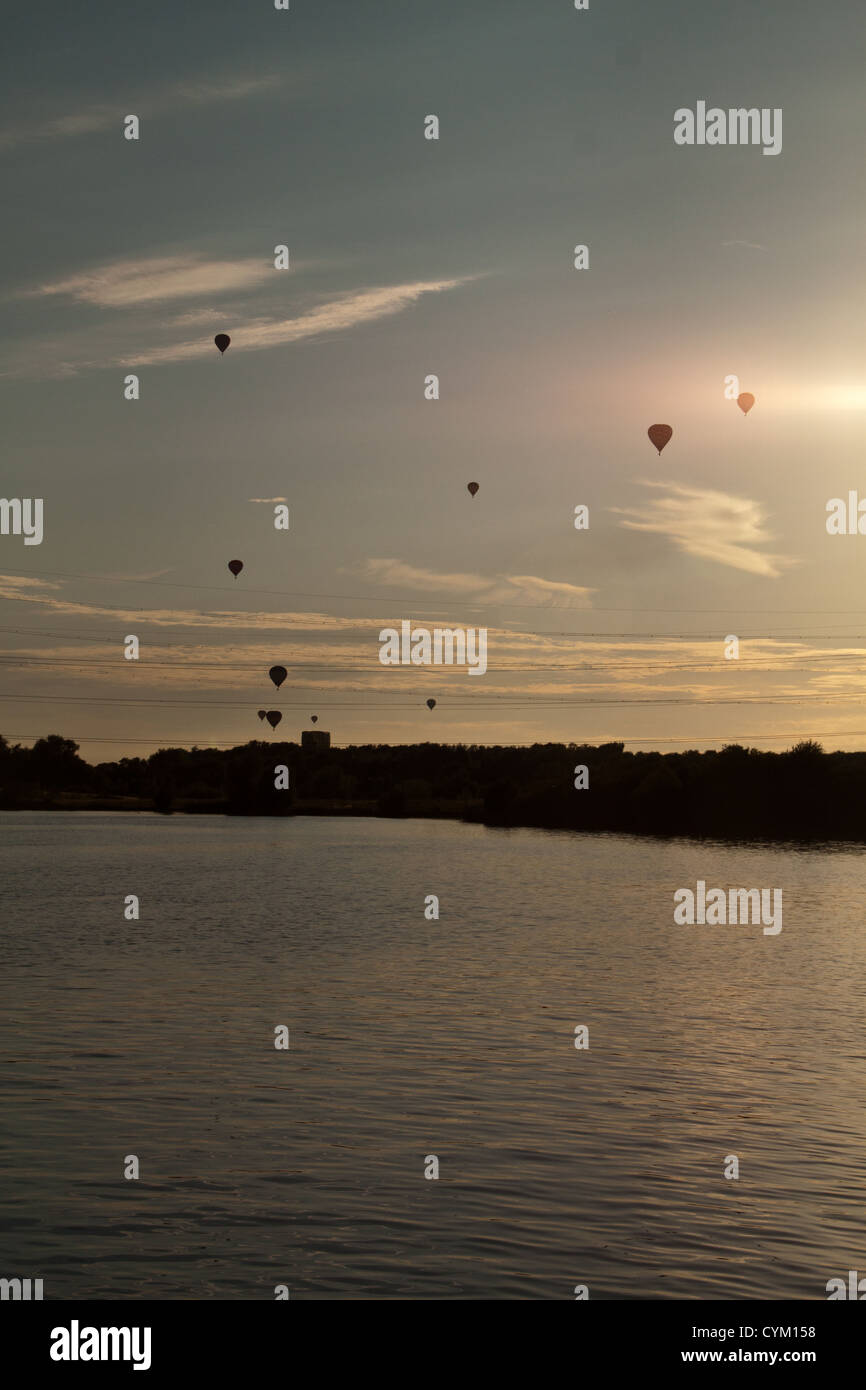 Northampton Balloon festival flying over Grantham Water Stock Photo Alamy