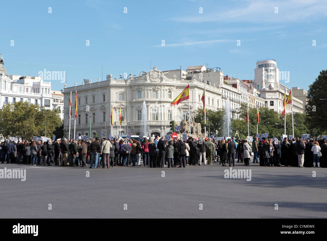 Anti austerity protesters No public sector cuts cutbacks, Plaza de Cibeles, Madrid, Spain Stock Photo
