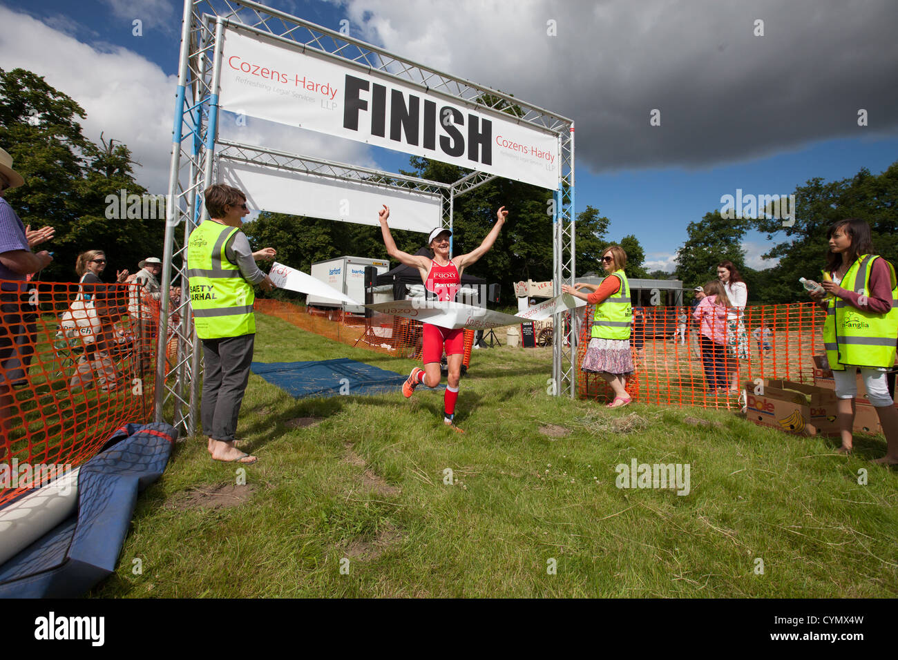Tamsin Lewis - Winning the 2012 Whitlingham Triathlon - Norwich, Norfolk, UK Stock Photo