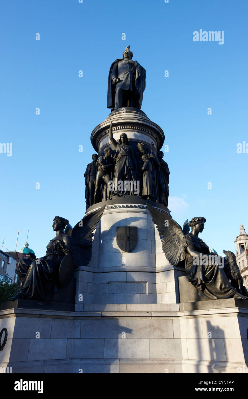 daniel oconnell statue o'connell street dublin republic of ireland Stock Photo Alamy