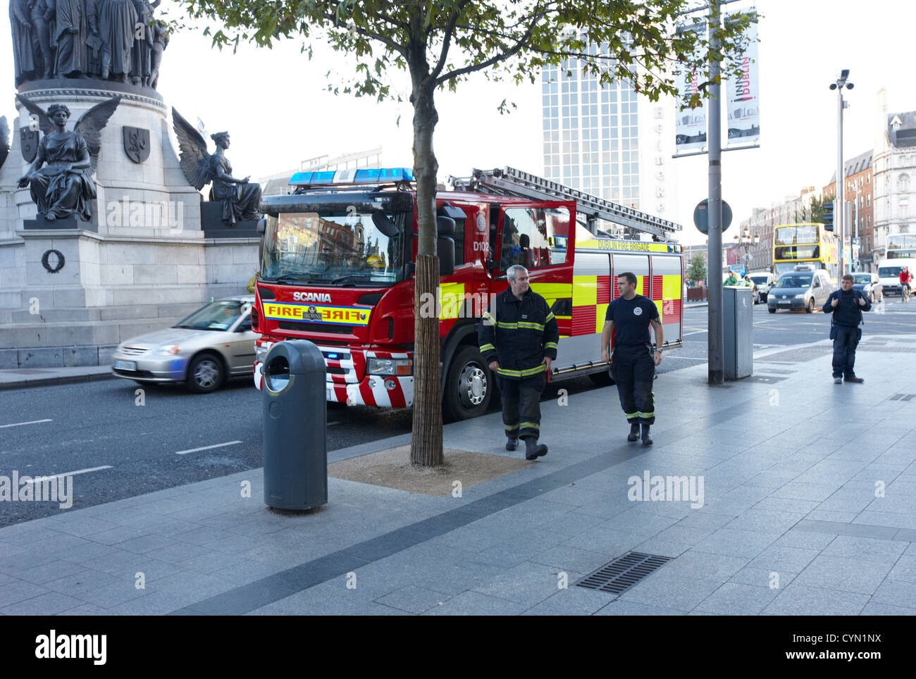 dublin fire brigade engine and crew on call out oconnell street dublin