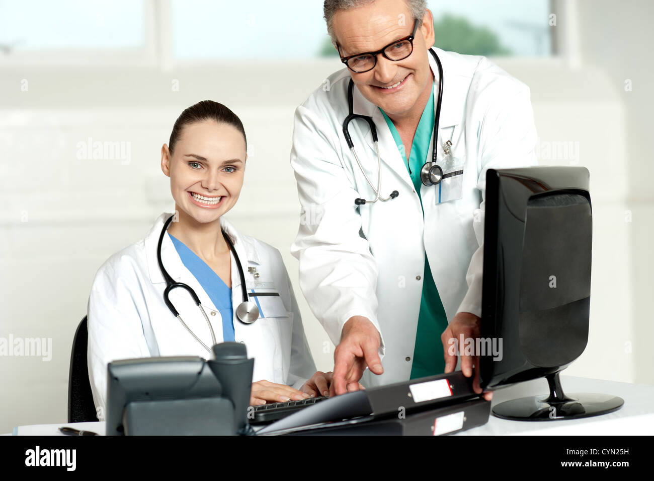 Doctor Computer Files Doctor computer files hi-res stock photography and images - Alamy
