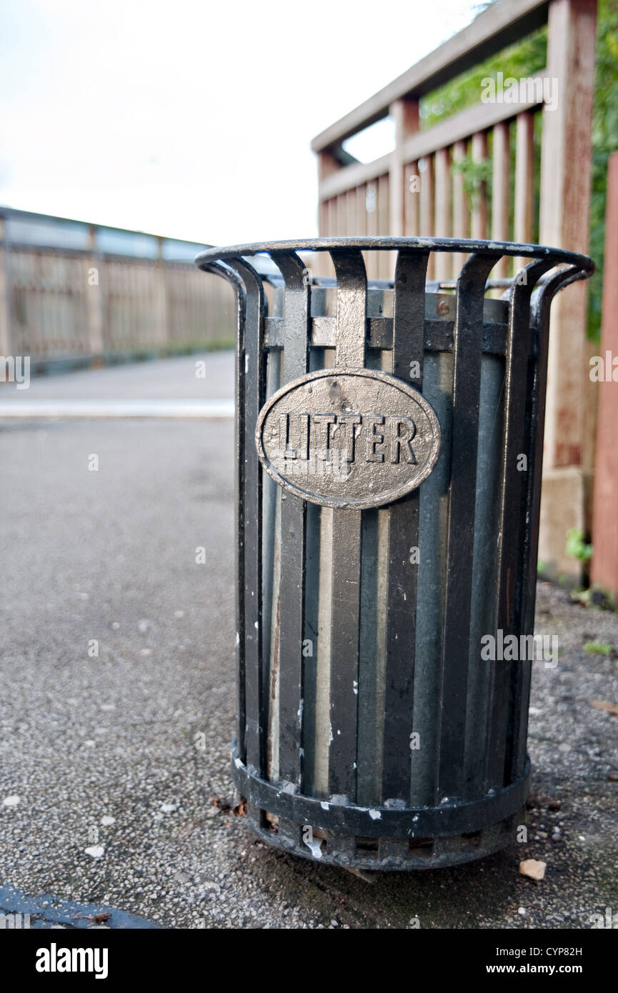A Litter Bin Stock Photo Alamy