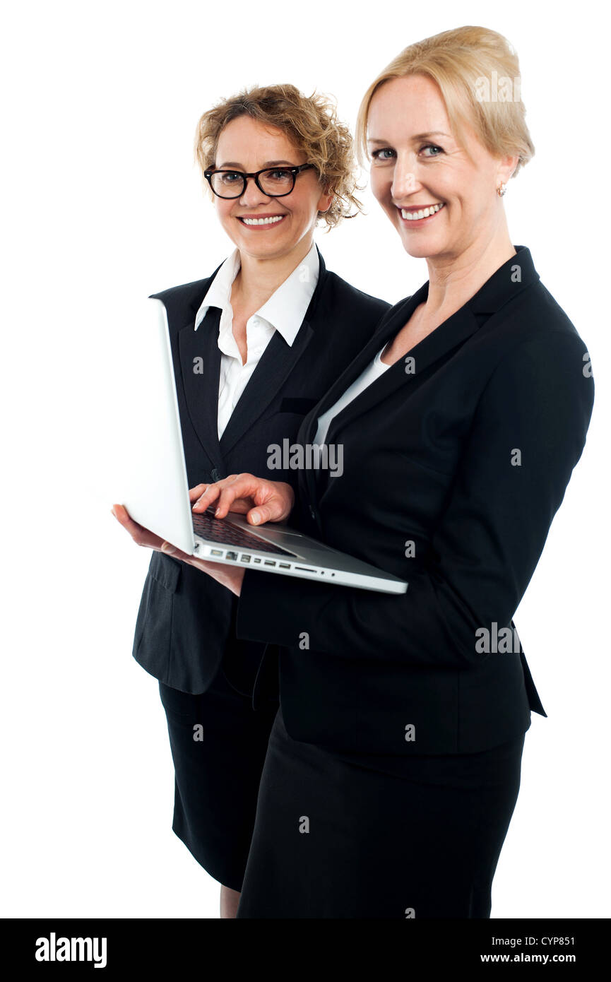 Two women side by side hi-res stock photography and images - Alamy