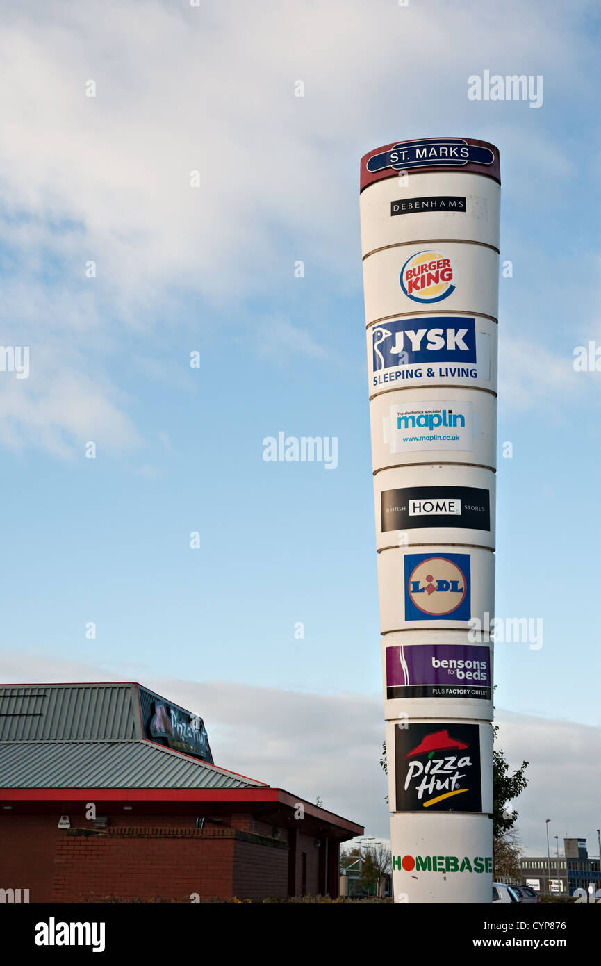 A large business retain park sign, UK Stock Photo - Alamy
