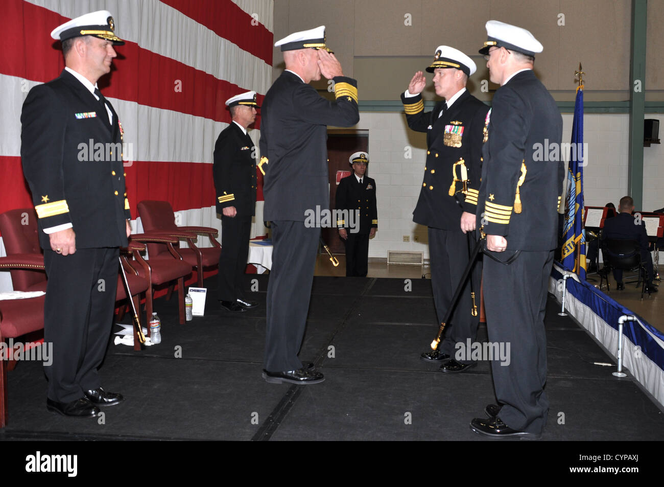 FORT WORTH, Texas (Nov. 3, 2012) Vice Adm. Scott H. Swift, commander of the U.S. 7th Fleet, returns a salute from Capt. Kevin C. Hayes, incoming commanding officer of Naval Reserve (NR) U.S. 7th Fleet during a change of command ceremony Stock Photo