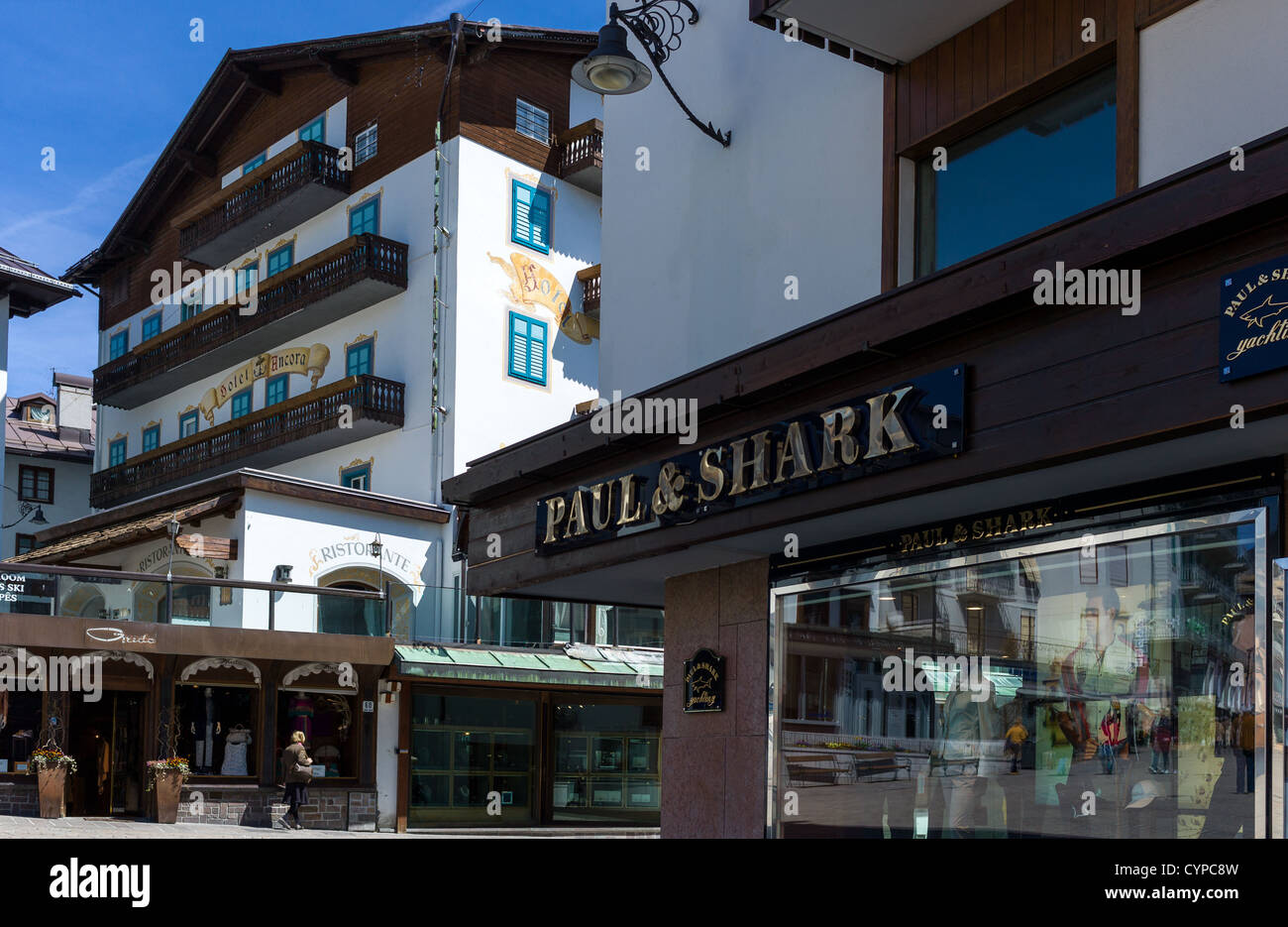 Shopwindow luxury hi-res stock photography and images - Alamy