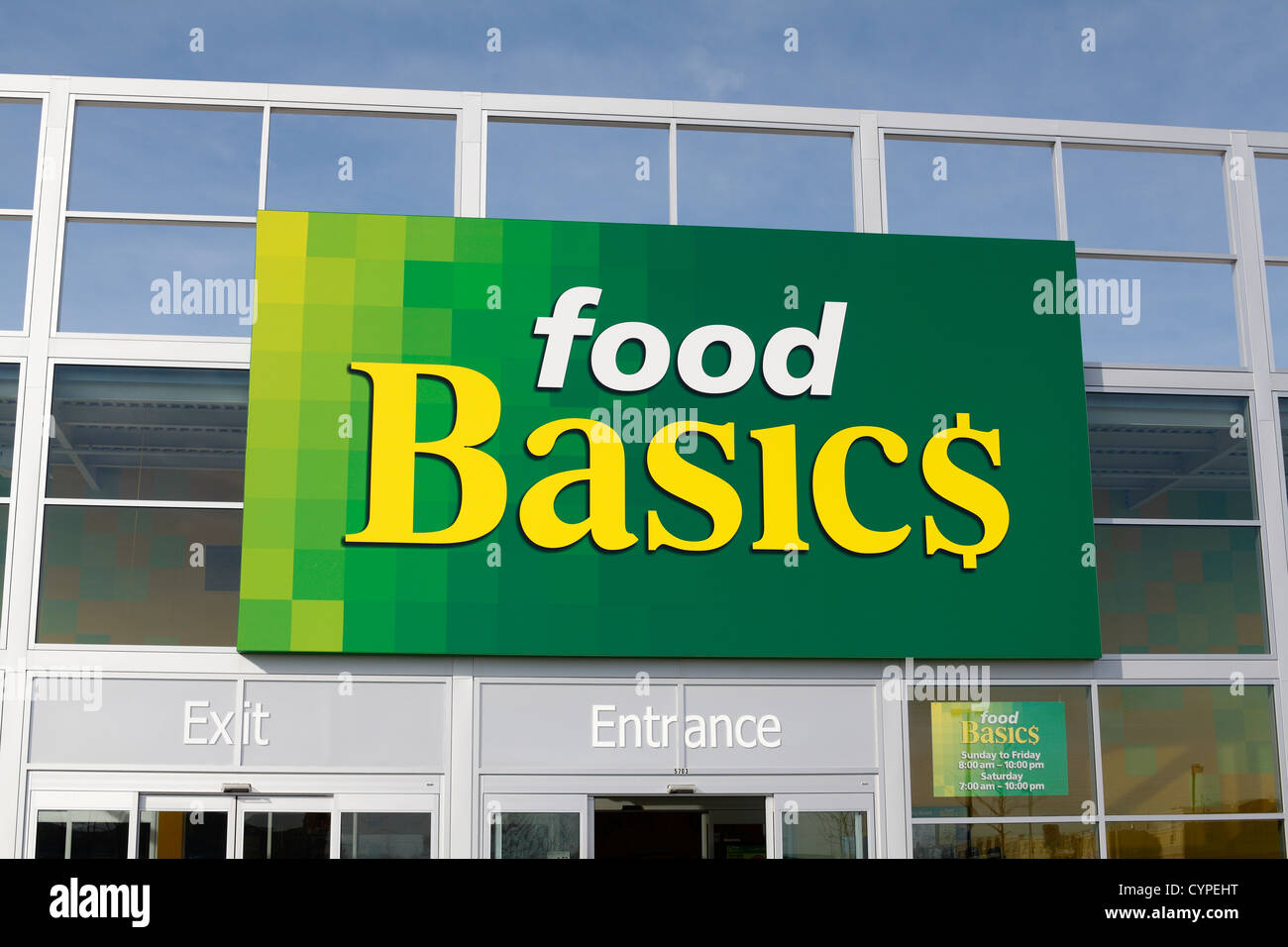Food Basics Sign On Their New Supermarket In Kanata Canada, A Discount Low Cost Supermarket Stock Photo