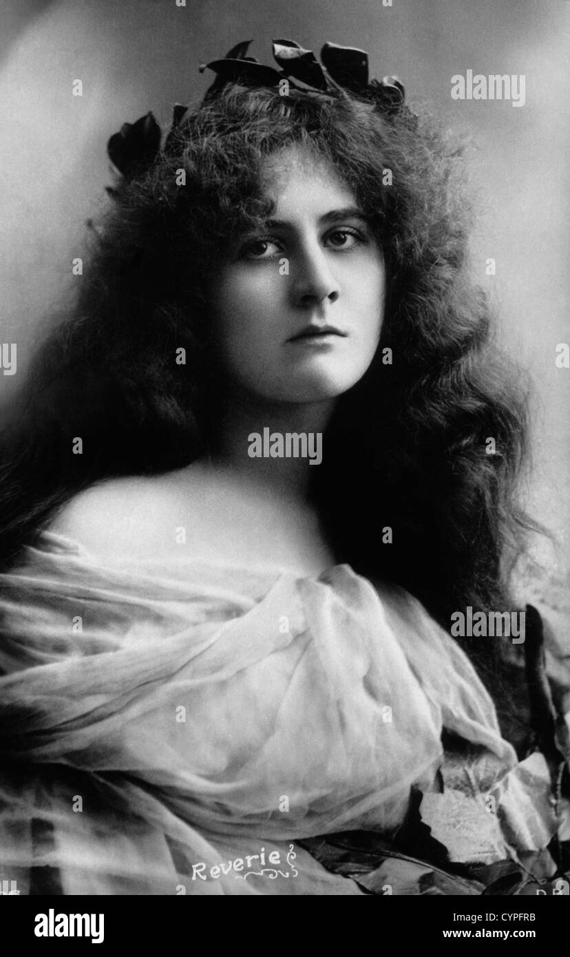 Historical woman face hi-res stock photography and images - Alamy
