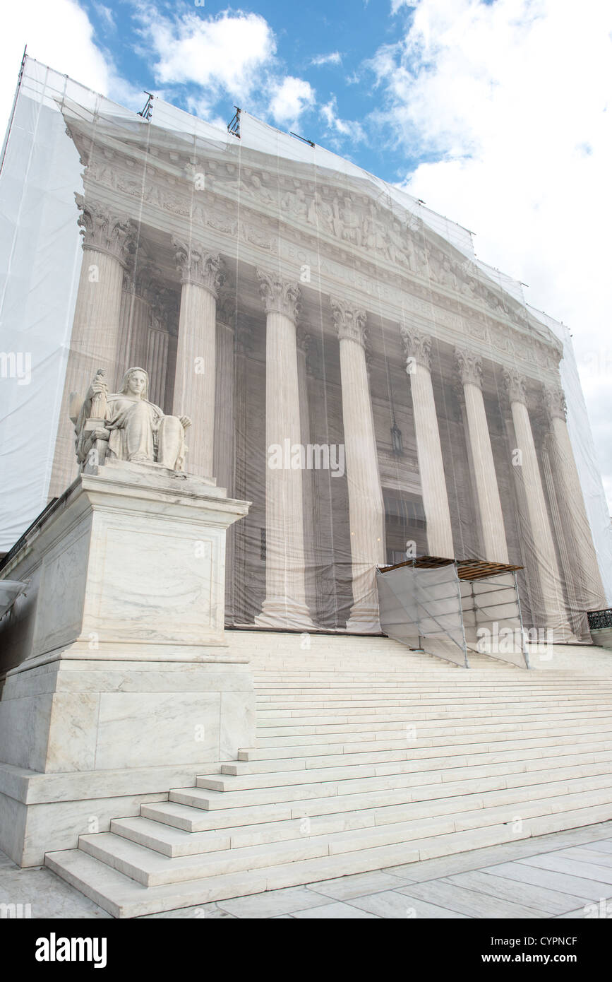 WASHINGTON DC — The United States Supreme Court building undergoes ...