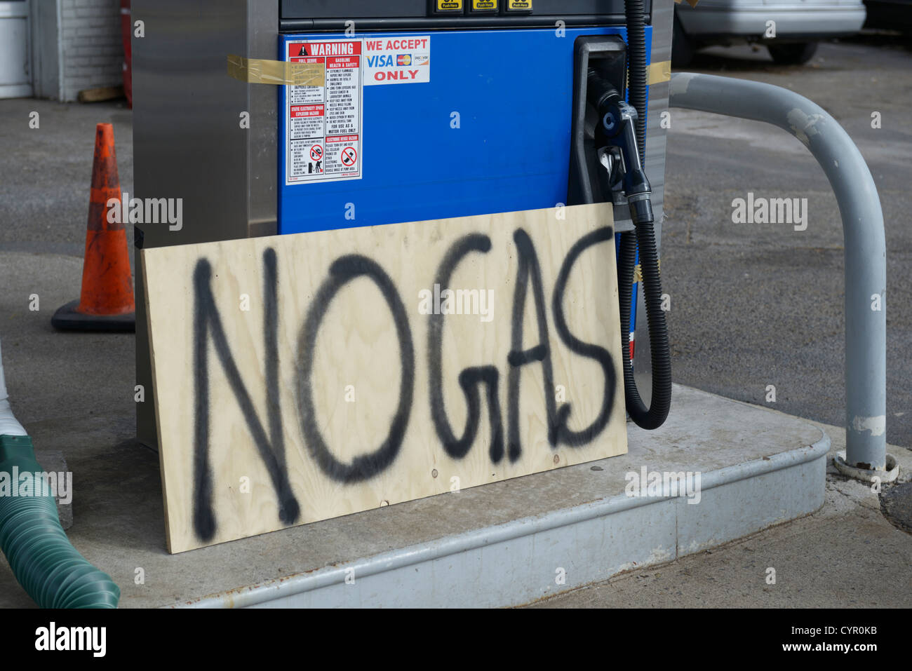 'No gas' sign.  Gas shortage in the New Jersey/New York area following Hurricane Sandy. Stock Photo