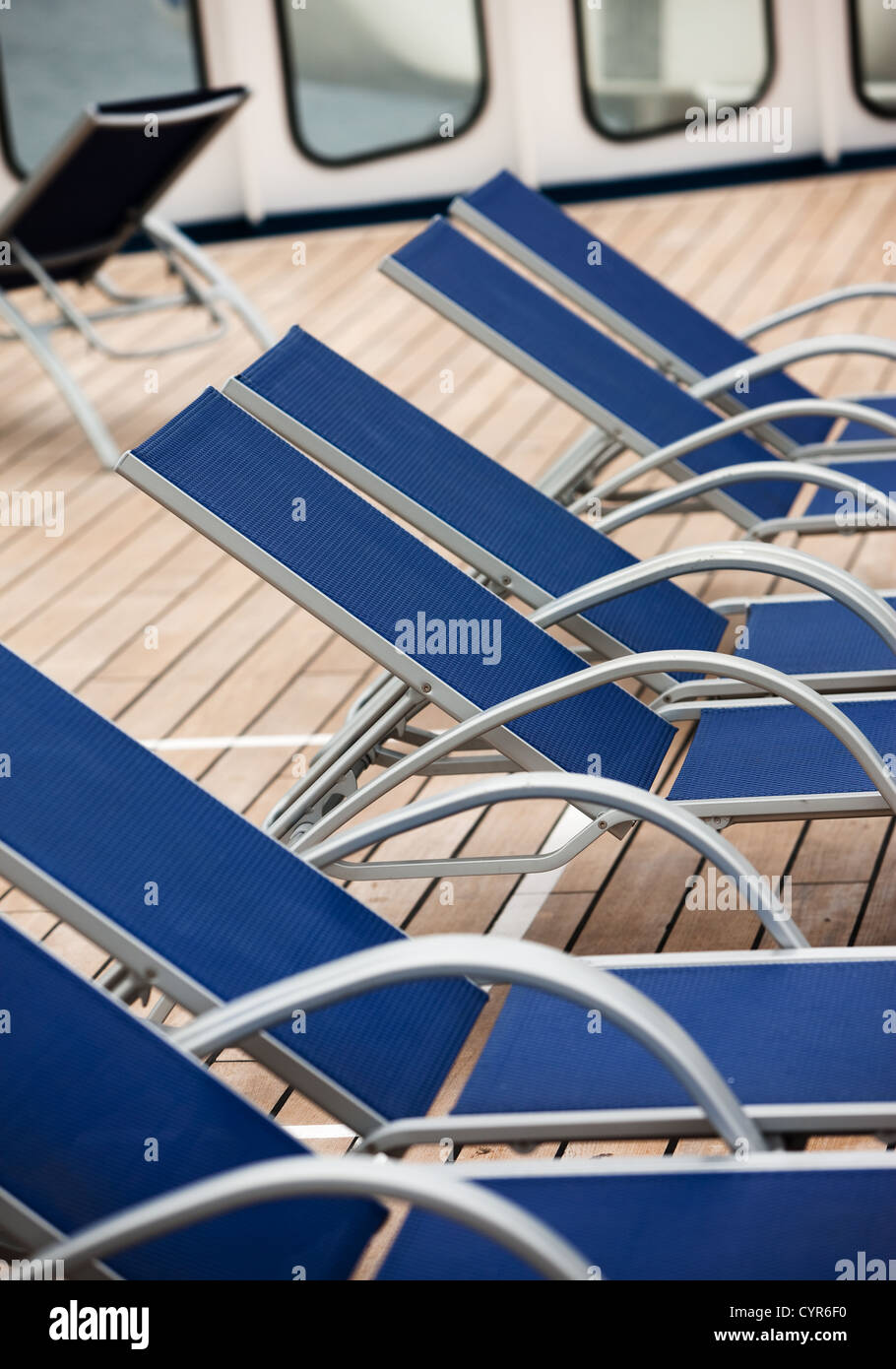 Empty deck chairs on a cruise ship Stock Photo - Alamy