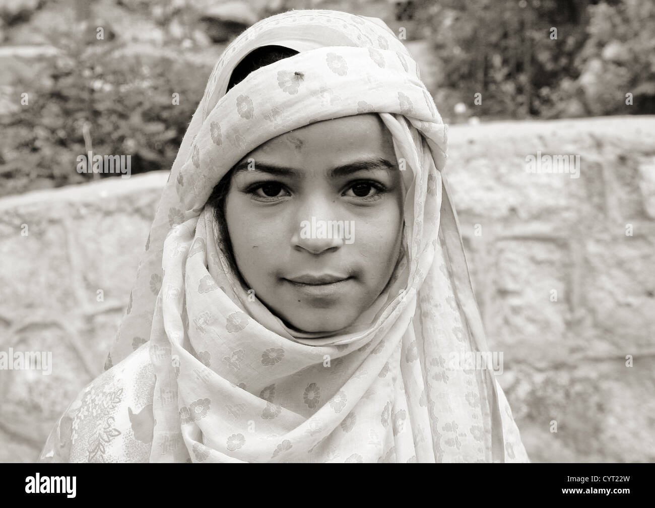 Veiled yemeni woman hi-res stock photography and images - Alamy