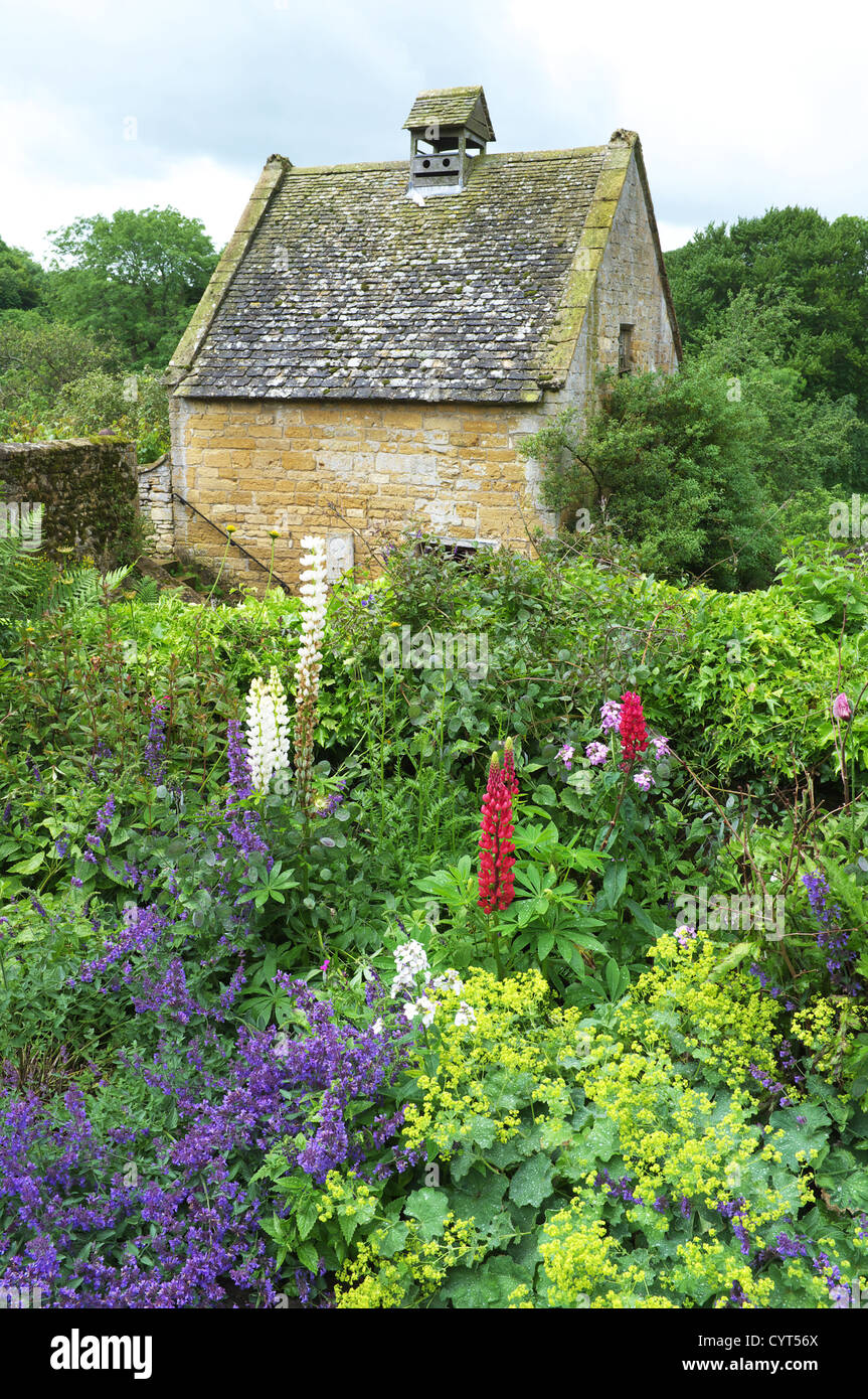 Snowshill Manor and Garden near the Cotswold town of Broadway, Worcestershire, England, UK Stock Photo