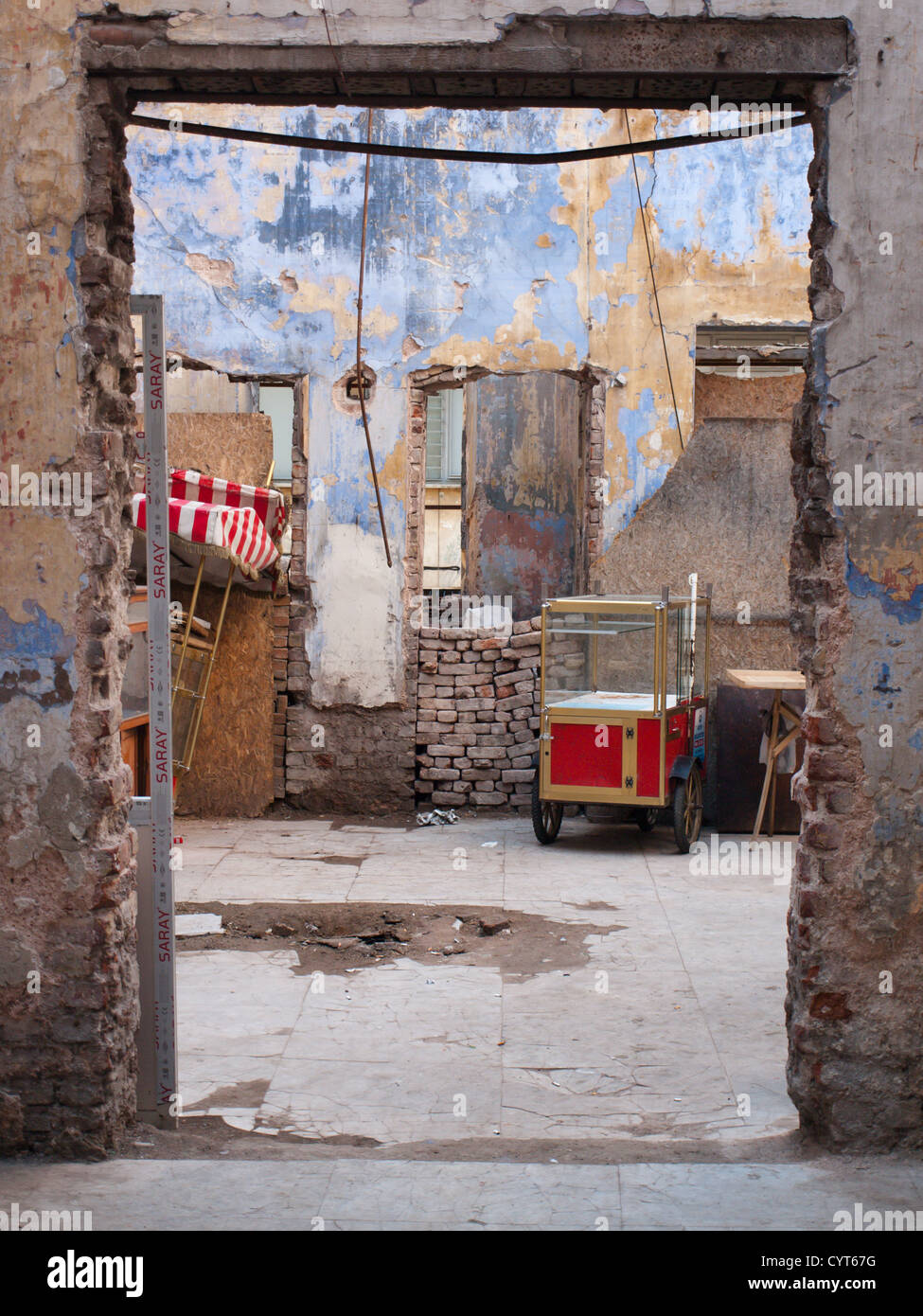 Courtyard turkish house in in hi-res stock photography and images - Alamy