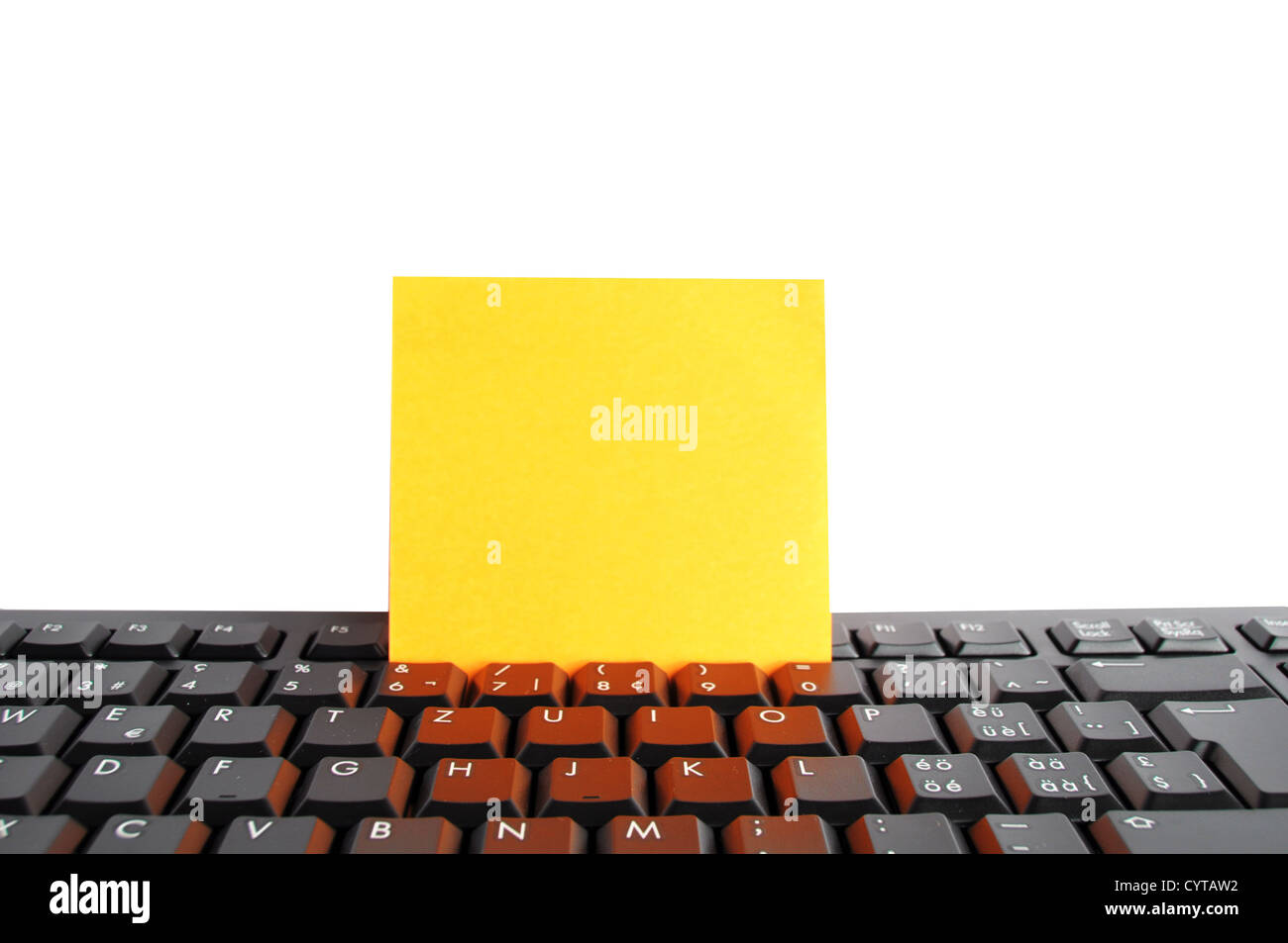 blank or empty sheet of note paper on keyboard Stock Photo - Alamy