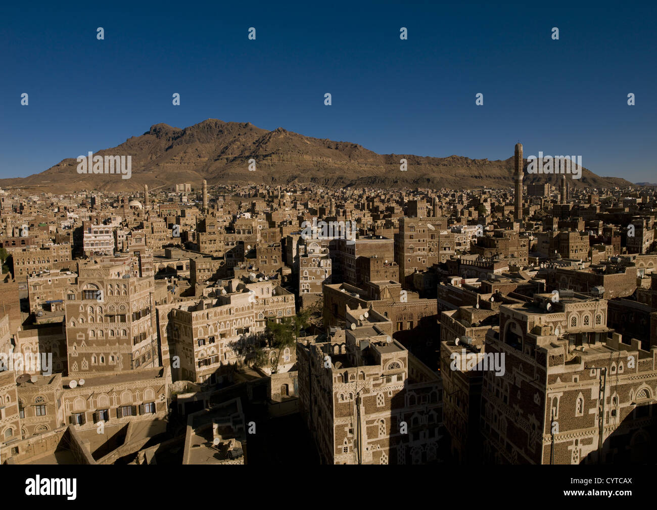 Traditional Storeyed Tower Houses Built Of Rammed Earth In The Old Fortified City Of Sanaa, Yemen Stock Photo