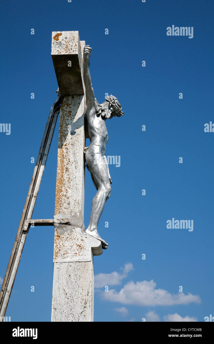 Jesus christ cross statue cemetery hi-res stock photography and images ...